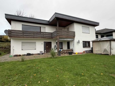 Gepflegter Bungalow mit 2 Wohneinheiten in ruhiger Seitenstraße