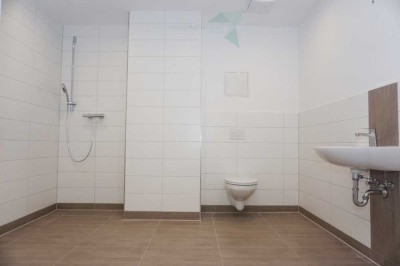 TOP-Sanierte 1-Raum-Wohnung mit Aufzug und bodentiefer Dusche!