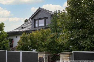 Einfamilienhaus mit Pool