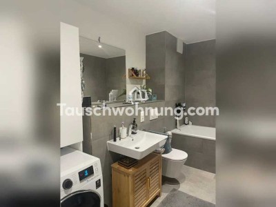 Tauschwohnung: 4 Raumwohnung mit FBH, Eichenparkett, Balkon und Tiefgarage