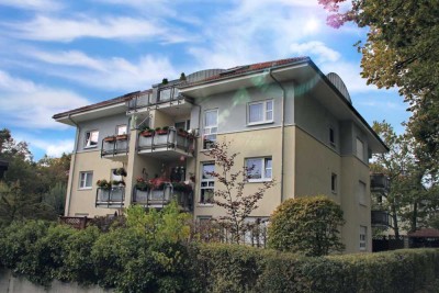 Helle, großzügige 2-Zimmer-Wohnung mit Balkon und Einbauküche in Heinrich-Zille-Straße, Stahnsdorf
