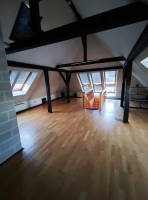 Stilvolle 4 Zimmer Maisonette Wohnung+Dachgalerie in Havelse Garbsen