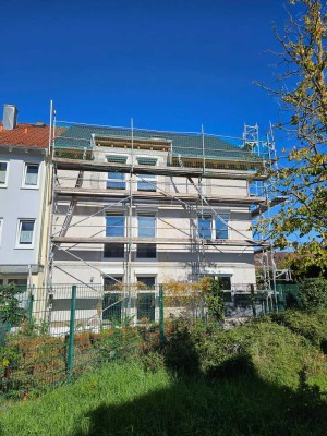 Tolle 3 ZKBB NEUBAU , ca. 76 m² Maisonette ETW im DG eines 4FH