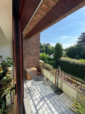 Köln - Weiden!  Schönes, großzügiges Appartement mit Balkon!