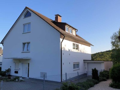 Erstbezug nach energetischer Sanierung mit Einbauküche und Balkon