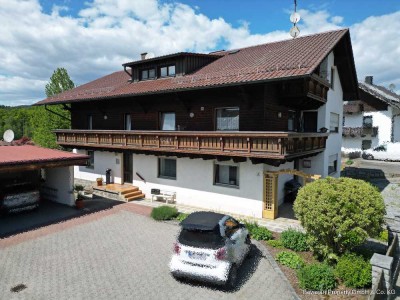 Mehrfamilienhaus mit 5 Einheiten – teilvermietet, mit großem Grundstück