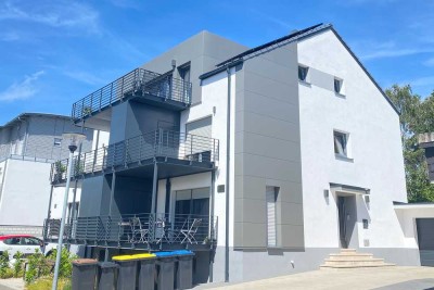 Exklusive, kernsanierte Hochparterre-Wohnung (KfW 40 EE)