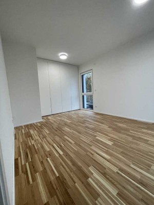 Erstbezug: ansprechende 2 Zimmer-Terrassenwohnung mit Einbauküche und Balkon in Gummersbach