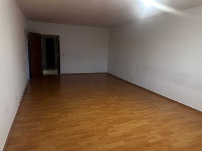 3-Zimmer-Wohnung in Offenbach, Nähe Stadthalle