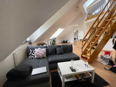 Attraktive helle Maisonettewohnung in ruhiger Lage am Heuchelhof – Ideal für Paare