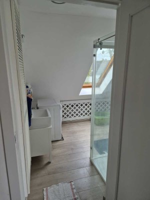 Ruhige 2-Zimmer Wohnung in Stahnsdorf mit Garten für Gartenfreund/in. Komplett ausgestattet.