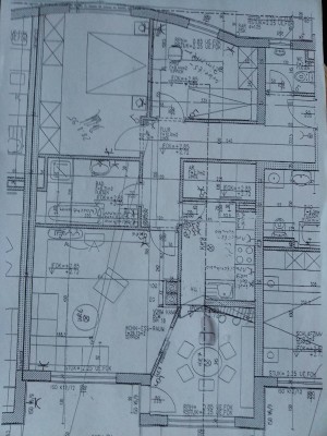 WG-taugliche 3-Zimmer-Wohnung (3er WG) mit großem SW-Balkon