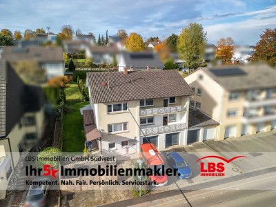 Ihr neues Zuhause: Zweifamilienhaus mit Stellplatzvielfalt