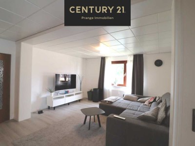 Denstorf:  Megagroße  4-5 Zi - Whg , Hochparterre,  Terrasse und Garage, ruhige Lage