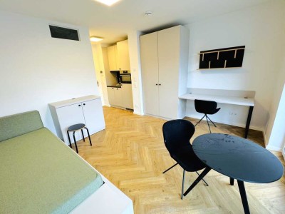 West-Balkon!!! Direkt in Adlershof, möblierte Single-Wohnung mit EBK!!!!