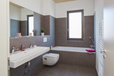 Modernes Penthouse mit Dachterrasse & EBK im grünen Berliner Umland