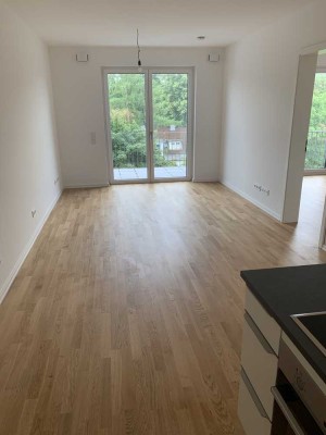 Helle und ruhige 2-Zimmer-Wohnung mitten in Ahrensburg