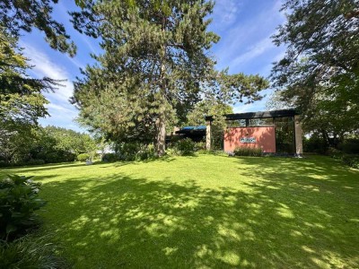 Fürth-Obermichelbach ~ Exklusiver Architekten-Bungalow – Paradies mitten im Grünen