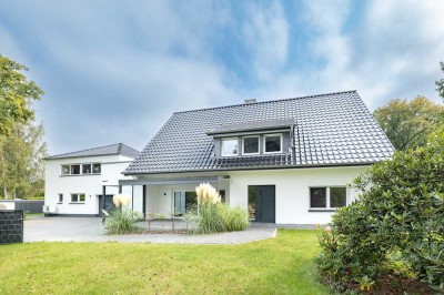 Provisionsfrei! Drei Wohneinheiten mit hohem Komfort und großem Grundstück!