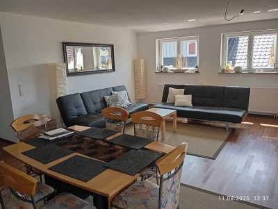 Hochwertige Dachgeschosswohnung mit großem Wohn-/Esszimmer