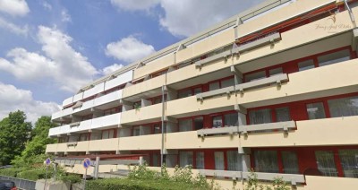Top für Studenten & Anleger: 1-Zi.-Wohnung mit Balkon, TG & Pool, Uni Nähe in Gerbrunn