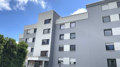 1724 – Traumhafte Terrasse! 3 Zi.-Wohnung in ruhiger Wohnlage mit TG-Stellplatz!