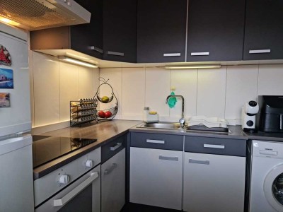 Schöne, geräumige zwei Zimmer Wohnung mit großem Balkon in Mannheim, Neckarstadt-Ost / Wohlgelegen