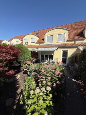Kleine Oase am Stadtrand! Charmantes Reihenhaus, mit Garten und moderner Ausstattung