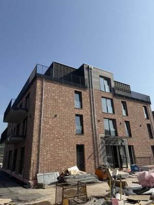 2 Zimmerwohnung in bester Lage mit Rheinblick