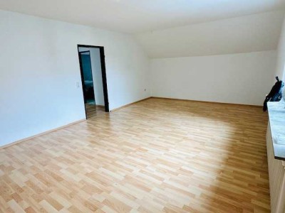 OESPEL - DG-WOHNUNG mit ca. 79 m² WFL - 3 Zi-KÜCHE-BAD-FLUR - NÄHE UNI+TECHNOLOGIE-PARK