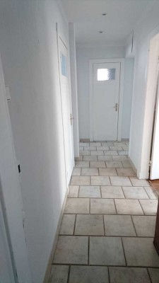 Stilvolle 3-Zimmer-Hochparterre-Wohnung mit Balkon und Einbauküche in Norderstedt