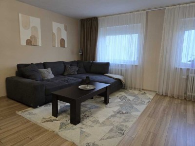 Exklusive 3-Zimmer-Wohnung – hochwertig möbliert, saniert, ideal für WG oder Paare