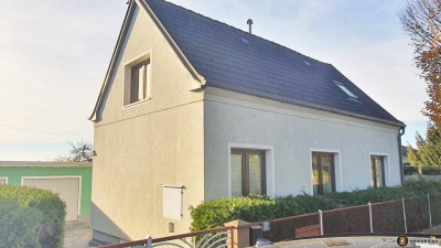 Wampersdorf: Charmantes Haus mit großem Garten und Potenzial