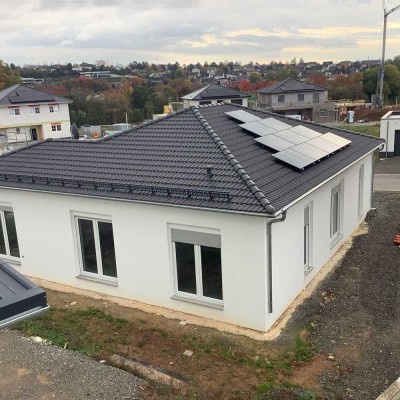 Neubau Bungalow mit Doppelgarage im Neubaugebiet Marien Höhe