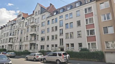 Schöne, helle, grüne, ruhige 4-ZKBB Wohnung plus kuschelige Mansarde - Top Lage-List