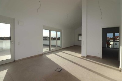 Neubau Erstbezug: Penthouse 4 ZKBB mit einzigartiger Dachterrasse in bester Lage!