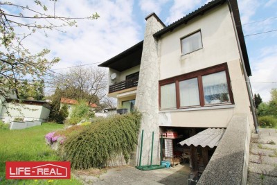 Traumhaus mit Charakter: Fernsicht, Großzügigkeit und 6.000 m² Potenzial durch Bauerwartungsland