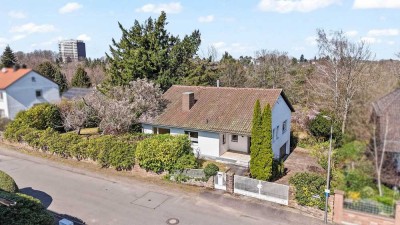 Naturnah leben – Einfamilienhaus mit Gartenparadies in Toplage von Pirmasens