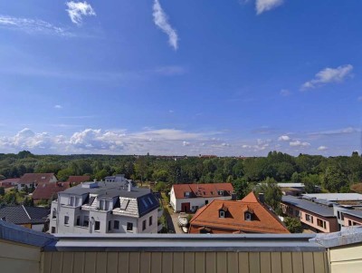 Stilvolle Galeriewohnung ohne Provision – hochwertig saniert, mit Fahrstuhl & Klimaanlage