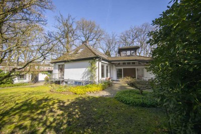 Großzügiges 6 Zimmer-Einfamilienhaus mit individuellem Wohnbereich im Fensterturm