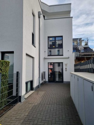 3-Zimmer Erdgeschosswohnung mit großer Terrasse im Kunst- und Medienviertel