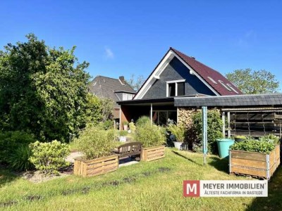 Kernsaniertes Einfamilienhaus mit Doppelgarage und Blick ins Grüne am Ortsrand von Rastede (Obj.-Nr.