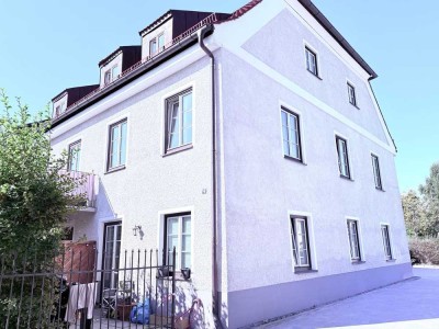 Exklusive, sanierte 2-Zimmer-Wohnung mit Terrasse und EBK in Ebersberg