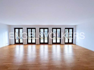Exklusive Zwei-Zimmer-Wohnung mit Terrasse direkt am Main