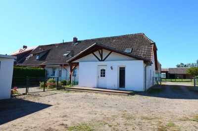 Doppelhaushälfte mit 2 Wohneinheiten auf dem Land