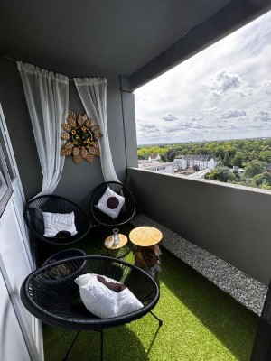 Sehr schöne 3. ZI Wohnung mit hochwertiger EBK und Balkon