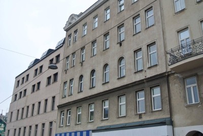 Tolle Altbauwohnung mit viel Potential- Top Anlage, nur 5 Min. zur U1- WOHNEN im Herzen des Bezirks