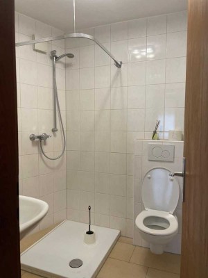 Modernisierte 2-Zimmer Wohnung mit EBK im EG in Erlanger Altstadt