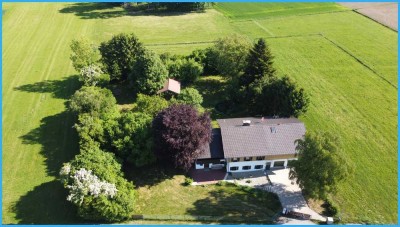 DIPLOM-Immowirt MAIER !! RAUS AUFS LAND - TRAUMHAFTES ANWESEN mit viel Grund und Platz für Hobbys !!