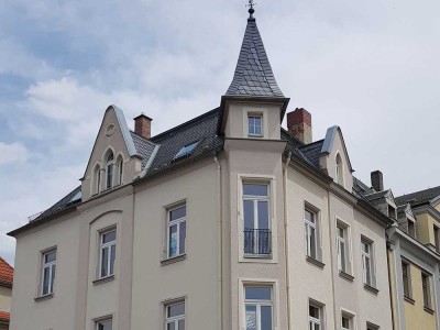 Attraktive, helle 3-Raum-Wohnung mit Innenstellplatz im Erdgeschoss